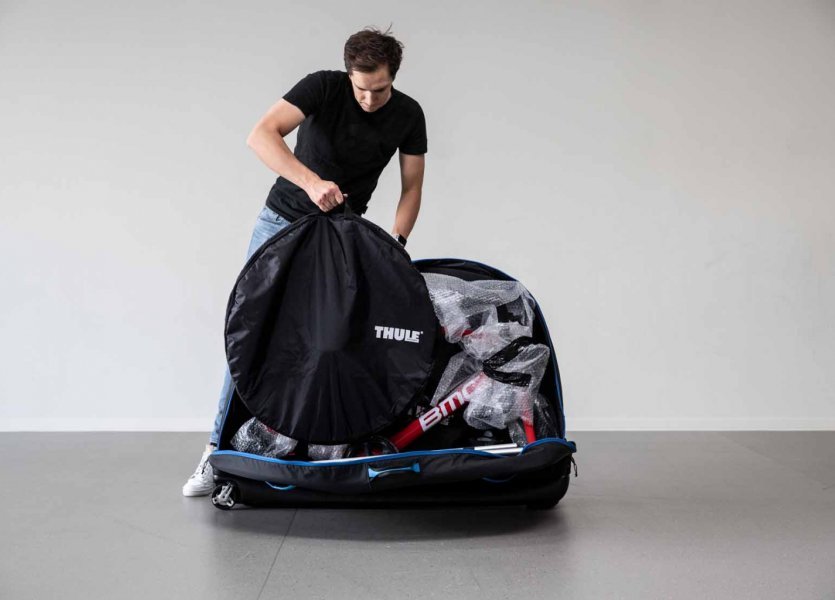 Test & Review: Thule RoundTrip Pro XT – A case for all types of bikes ...