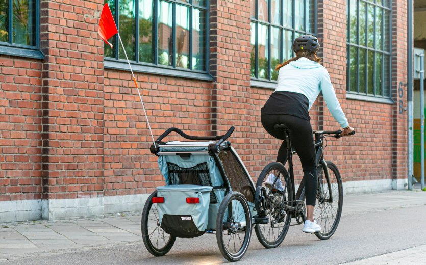 Remolques de bicicletas para niños: flexible desde el primer año de vida