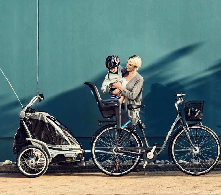 En Bici con Niños: ¿Silla o Remolque de bici? ¿Cuál es mejor?