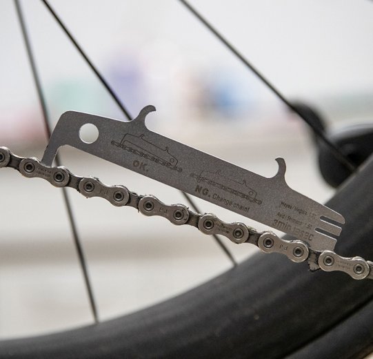 Comprobar desgaste cadena bicicleta
