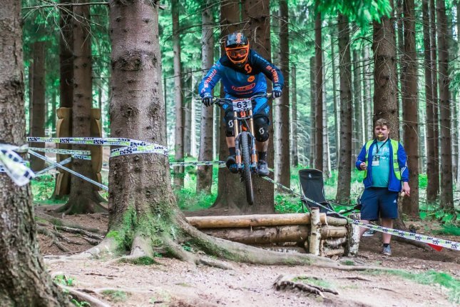 IXS Downhillcup Tabarz 2016, bc in Tabarz