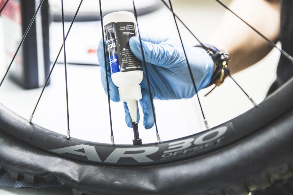 Tubeless Tyre Conversion