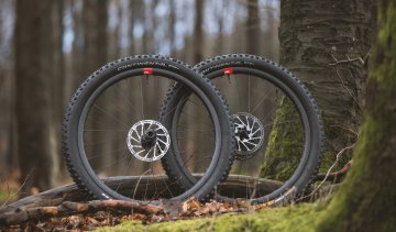 The Santa Cruz Reserve 30 wheelset for Enduro mountain biking.