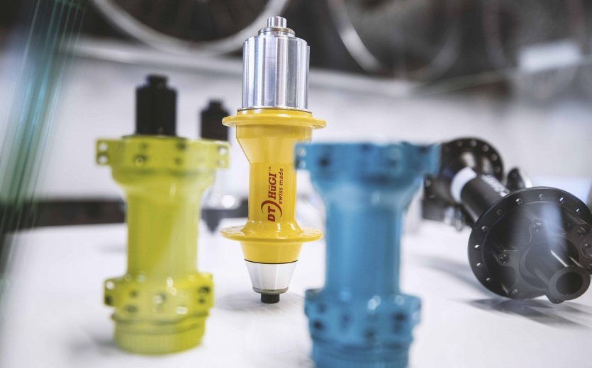 dt swiss road bike hubs