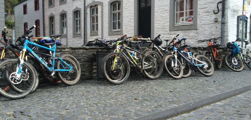 Auch die Bikes brauchen mal eine Pause.