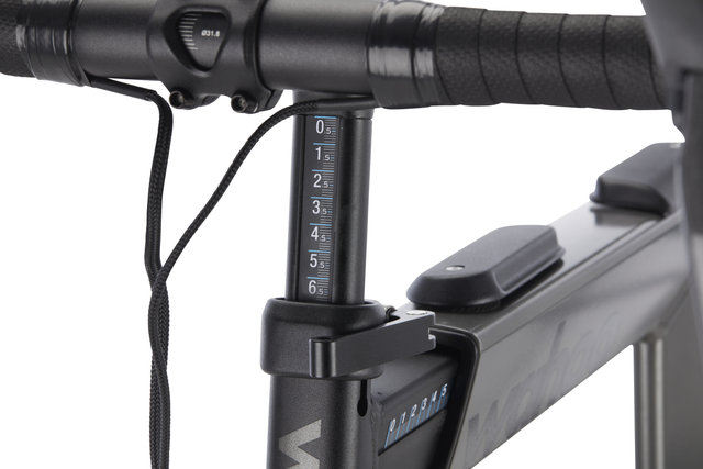 Wahoo Home Trainer KICKR Bike V2 Smart Bike - universal