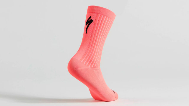 Specialized Chaussettes Hydrogen Aero Tall Road - vivid coral/40-42