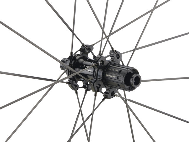 Black Inc Ensemble de roues 28" carbone Center Lock disque 48/58 - black label/Non Boost/Non Boost/142 mm/100 mm/28"/Shimano Route/100 mm/Shimano Route/100 mm/142 mm