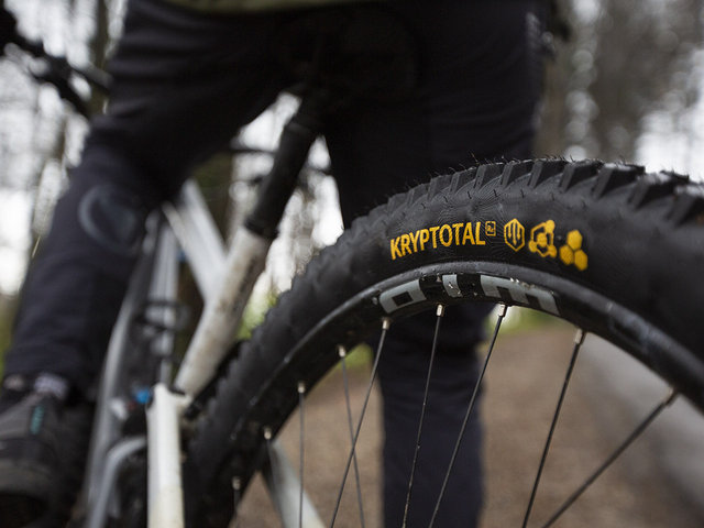 Continental Kryptotal-R Downhill SuperSoft 27.5" Folding Tyre - black/27.5 /60 mm/60-584/2.4 