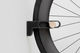 Tons Wall Mount Vertical Fahrradwandhalter - natural oak/38 mm